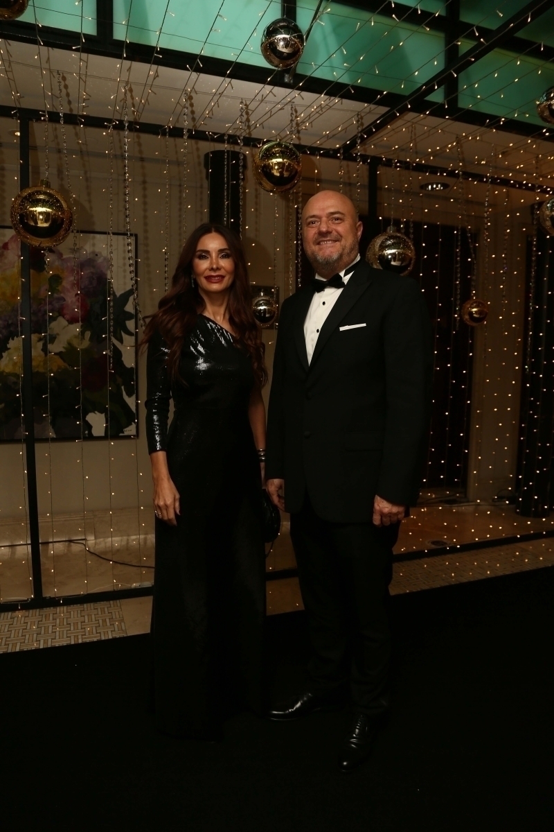 ALEM Yılbaşı Galası'nın En İyi Kırmızı Halı Stilleri