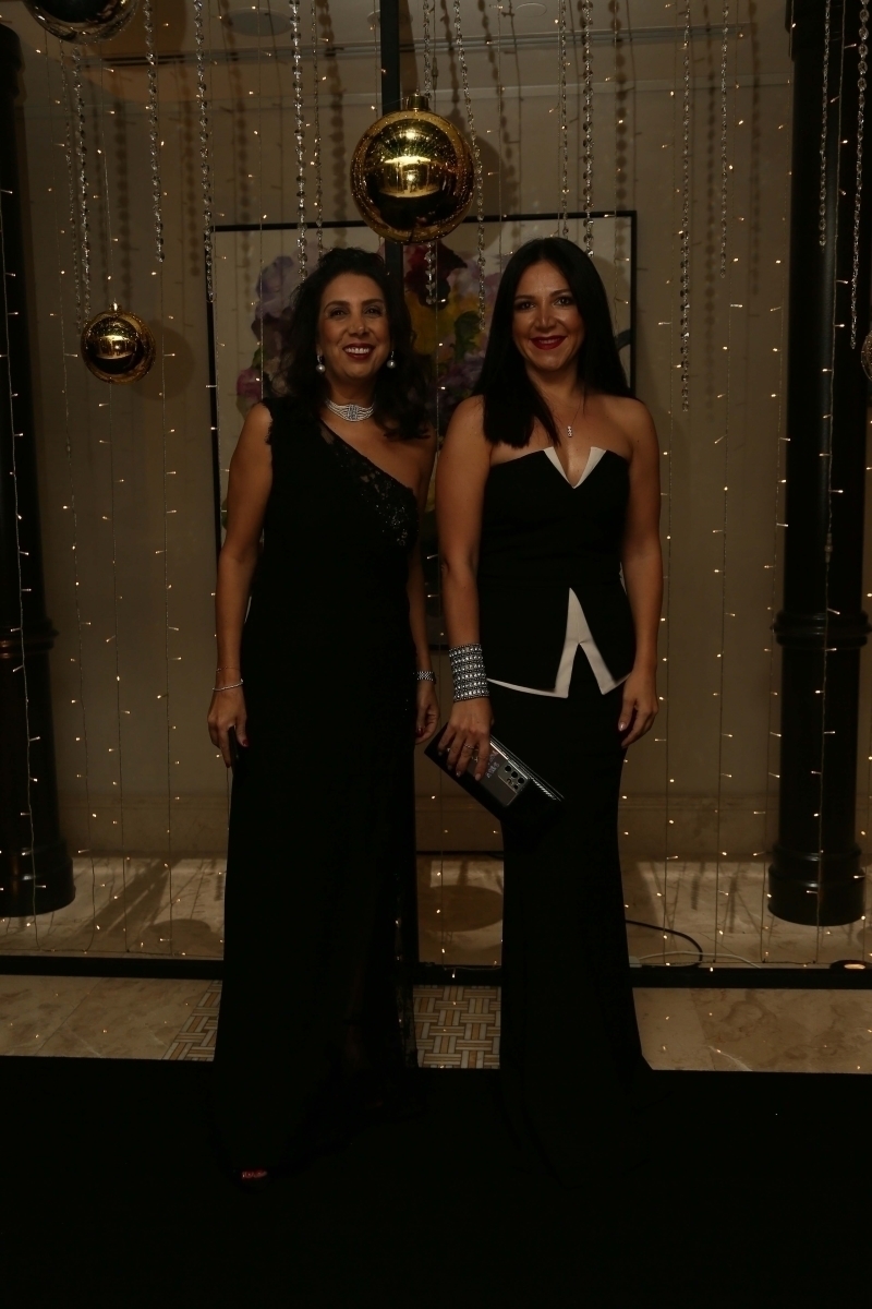 ALEM Yılbaşı Galası'nın En İyi Kırmızı Halı Stilleri