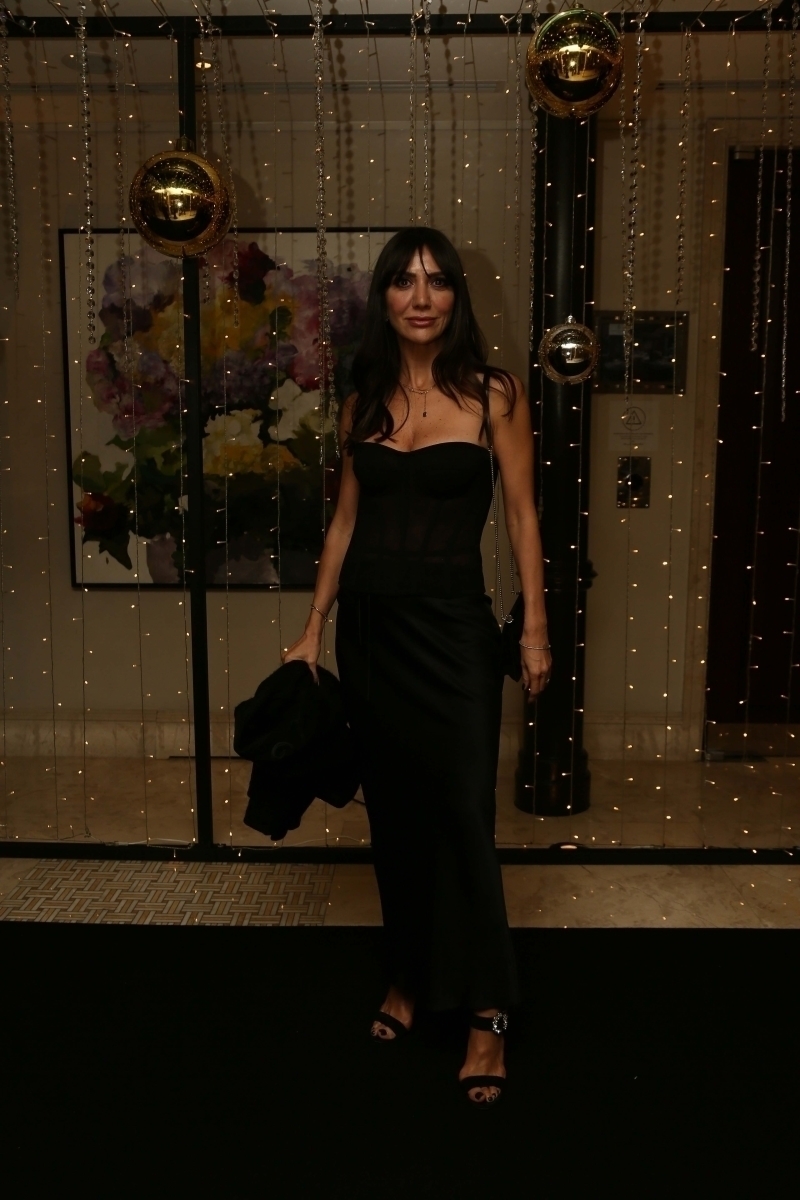 ALEM Yılbaşı Galası'nın En İyi Kırmızı Halı Stilleri