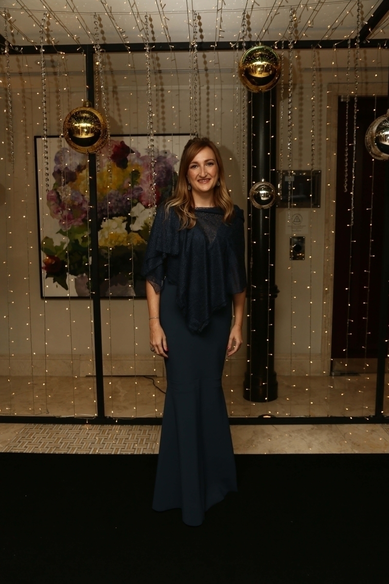 ALEM Yılbaşı Galası'nın En İyi Kırmızı Halı Stilleri