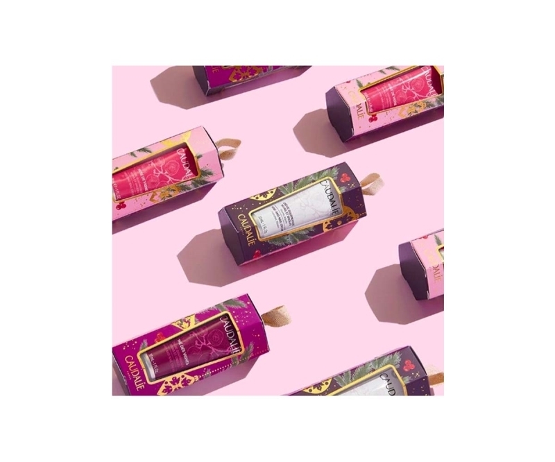 Yılbaşı Hediye Rehberi: Kozmetik ve Cilt Bakım Setleri