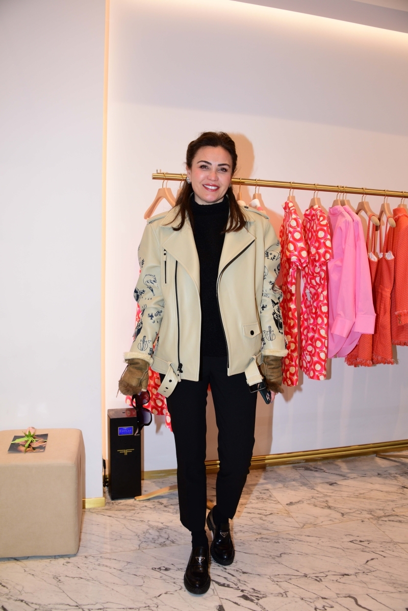 Roman İlkbahar/Yaz 2022 Koleksiyon Daveti