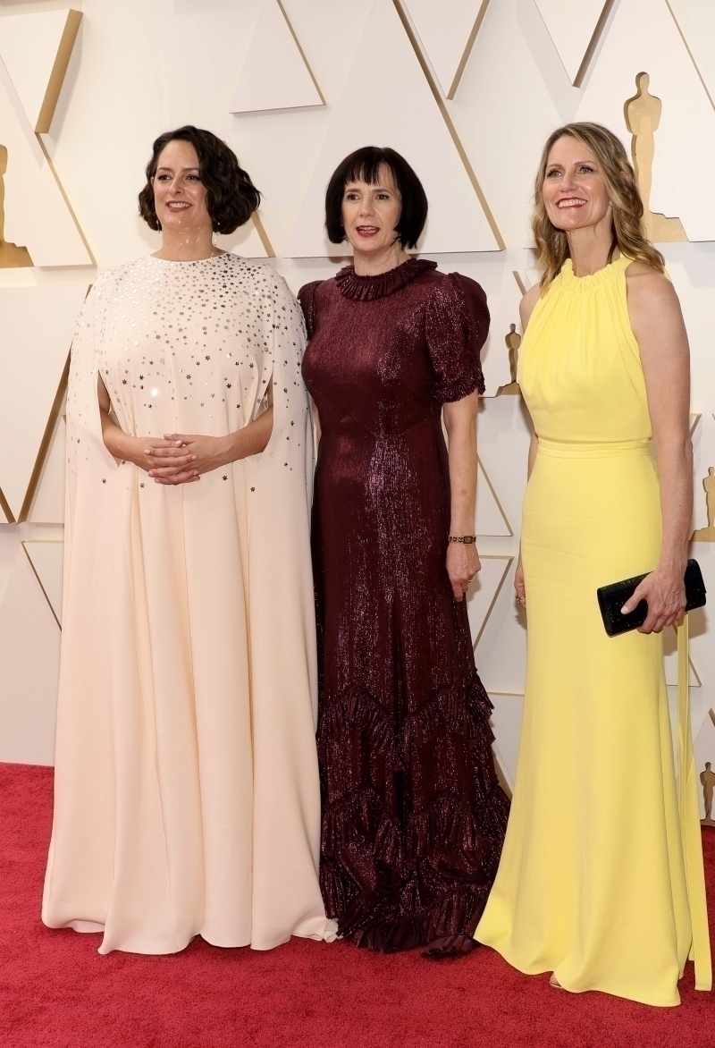 2022 Oscar Ödül Töreni: En İyi Kırmızı Halı Görünümleri ve Kazananlar