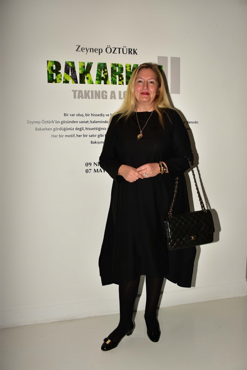 Zeynep Öztürk'ün “Bakarken II” Sergisi Daveti