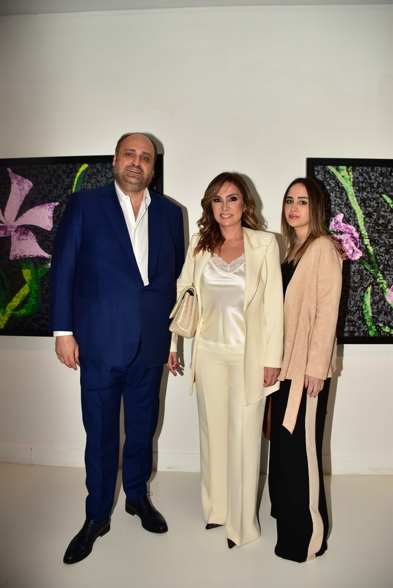 Zeynep Öztürk'ün “Bakarken II” Sergisi Daveti