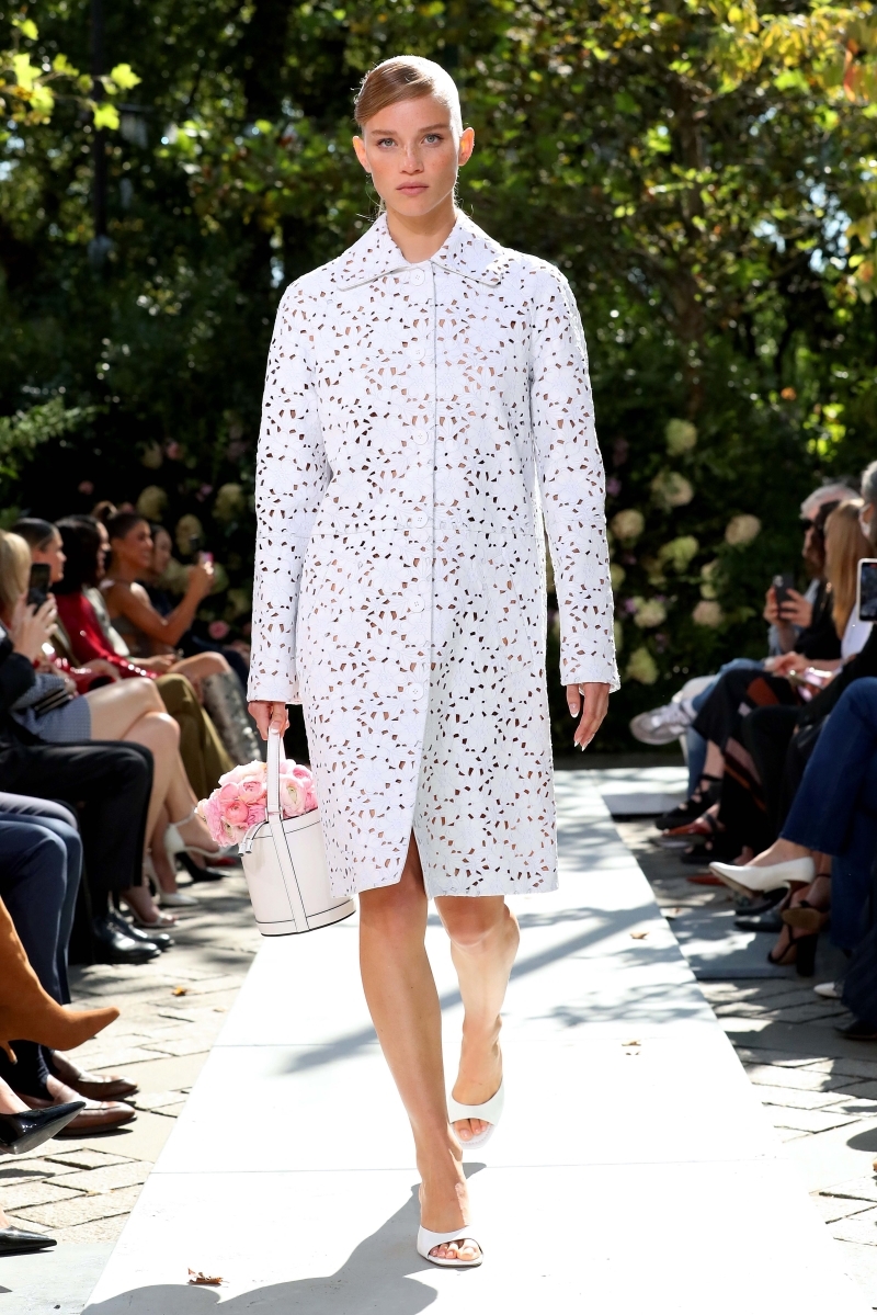 2022 İlkbahar-Yaz Podyumundan İlhamla The Berkeley Otel'in Çay Saati