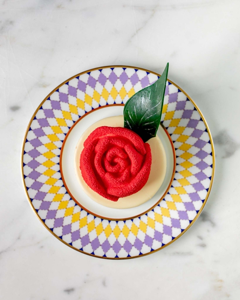 2022 İlkbahar-Yaz Podyumundan İlhamla The Berkeley Otel'in Çay Saati