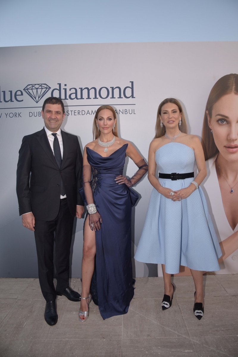 Blue Diamond x Meryem Uzerli Daveti