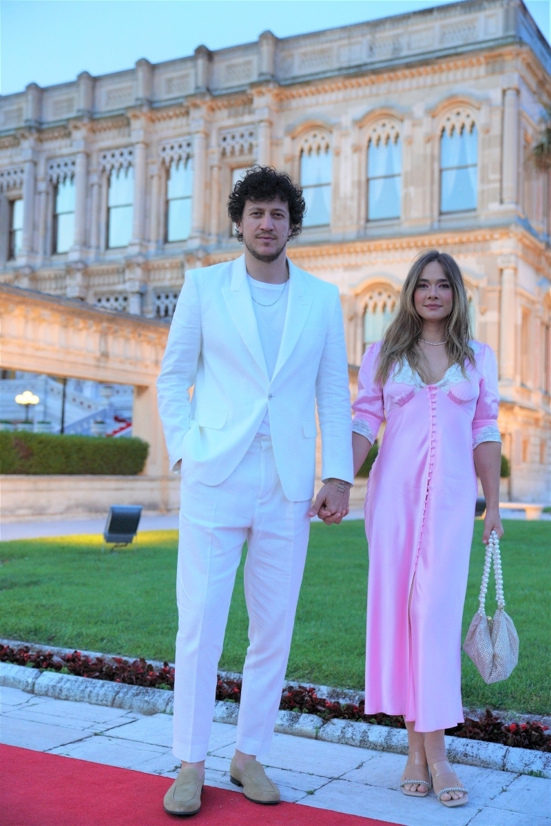 Blue Diamond x Meryem Uzerli Daveti