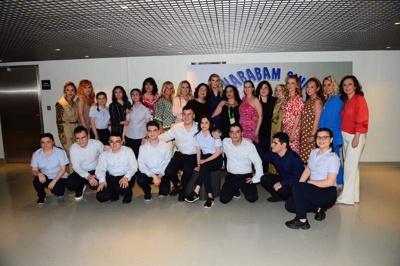 "Hababam Sınıfı Parıltı'yla El Ele" Tiyatro Oyunu Daveti