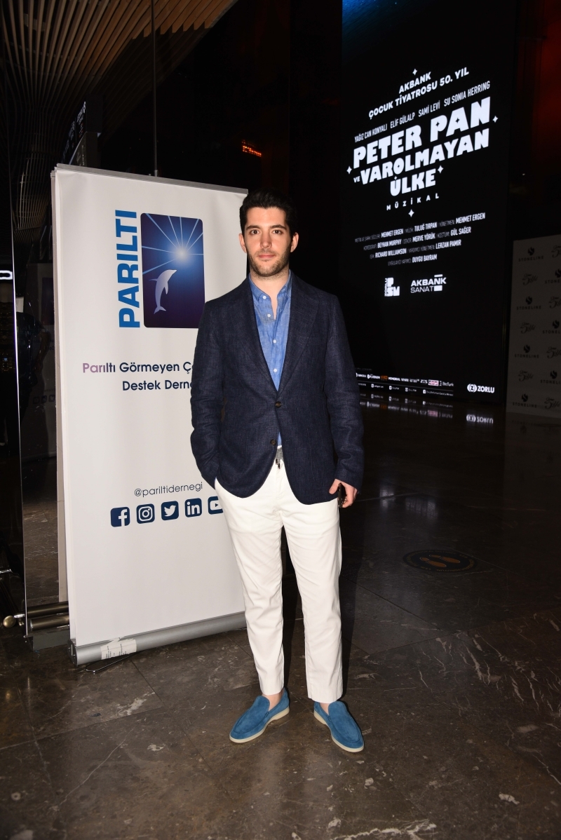 "Hababam Sınıfı Parıltı'yla El Ele" Tiyatro Oyunu Daveti