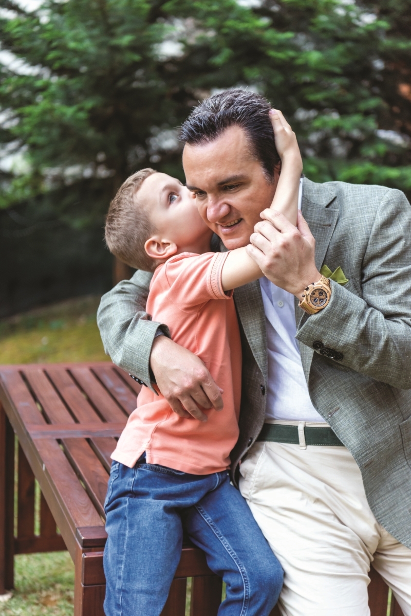 Hemington ile Babalar Günü Kutlaması