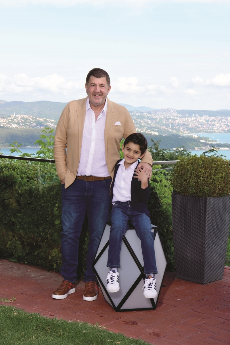 Hemington ile Babalar Günü Kutlaması