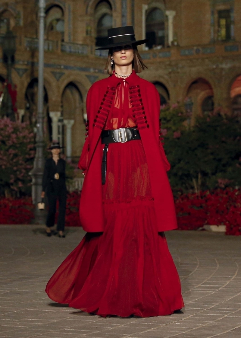 Dior Cruise 2023 Koleksiyonu ile İspanyol Rüzgarı