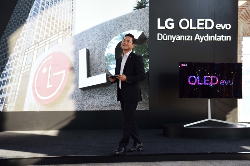 LG'nin 2022 OLED Serisi, Esma Sultan Daveti