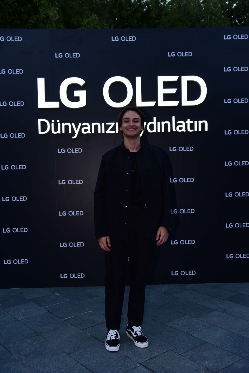 LG'nin 2022 OLED Serisi, Esma Sultan Daveti