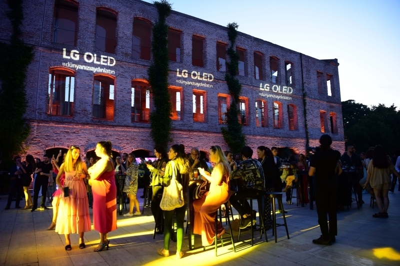 LG'nin 2022 OLED Serisi, Esma Sultan Daveti