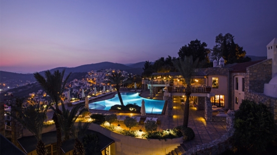 The Marmara Bodrum'da Renkli Cuma Geceleri