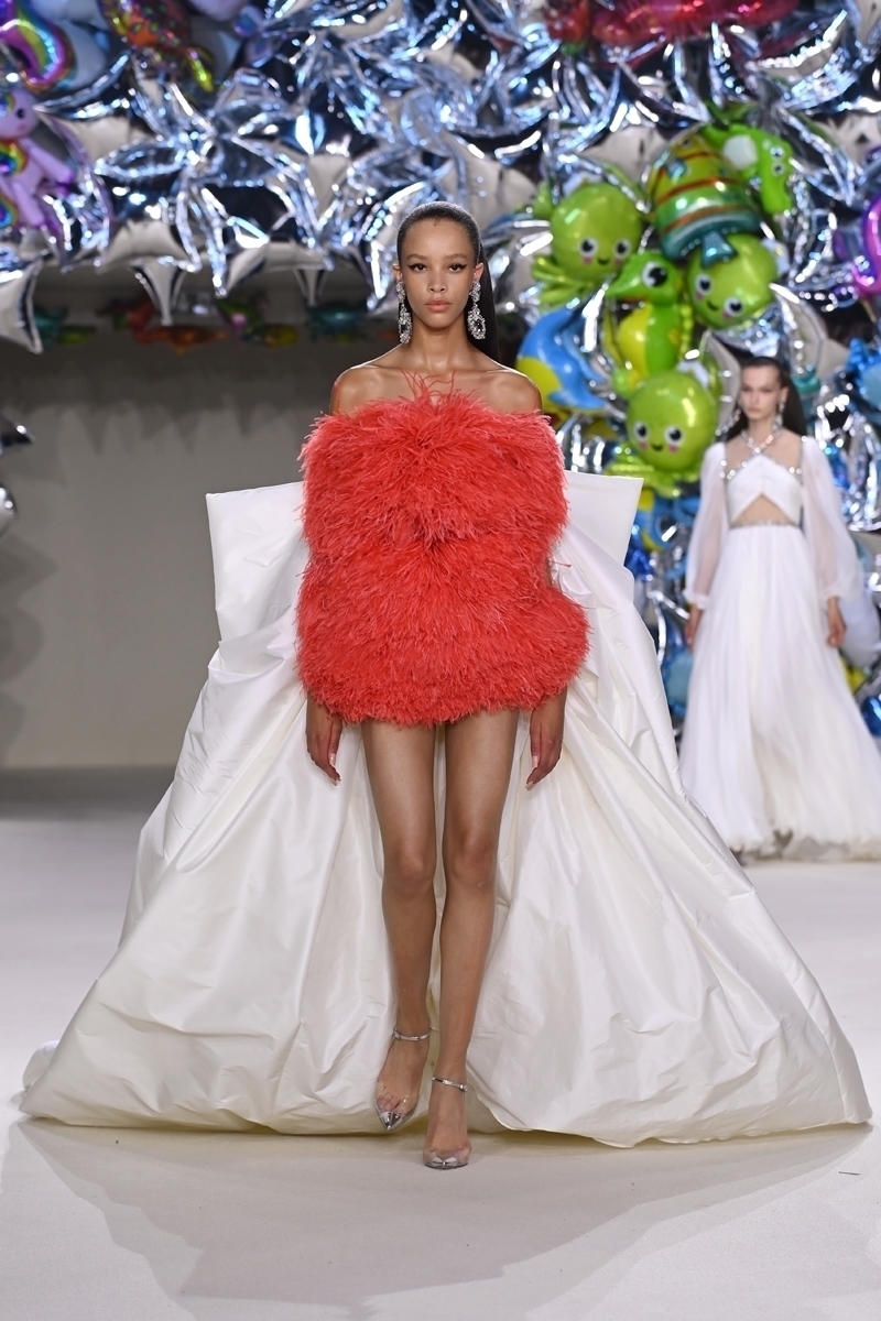 Paris Haute Couture Moda Haftasında Dikkat Çekenler