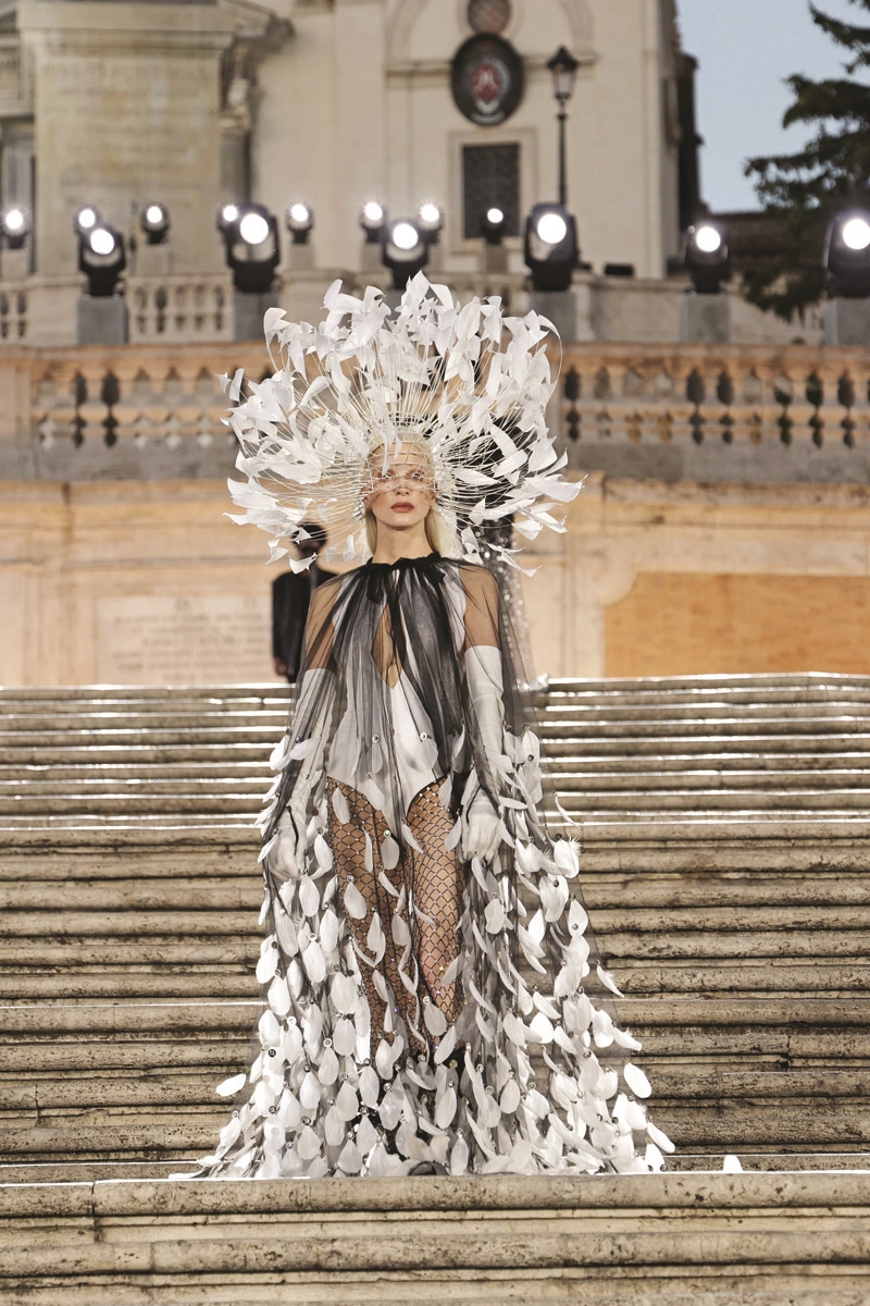 Paris Haute Couture Moda Haftasında Dikkat Çekenler