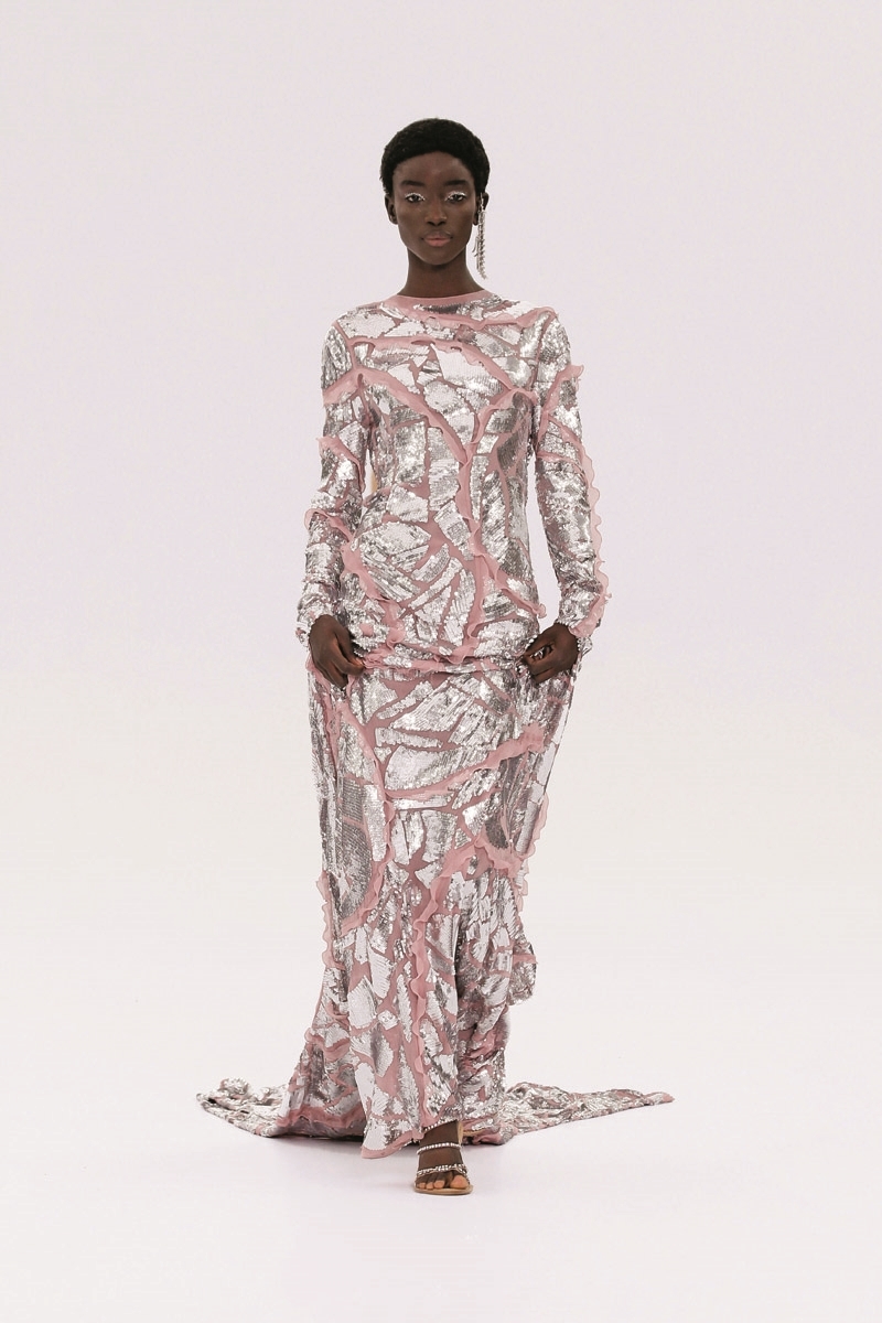 Paris Haute Couture Moda Haftasında Dikkat Çekenler