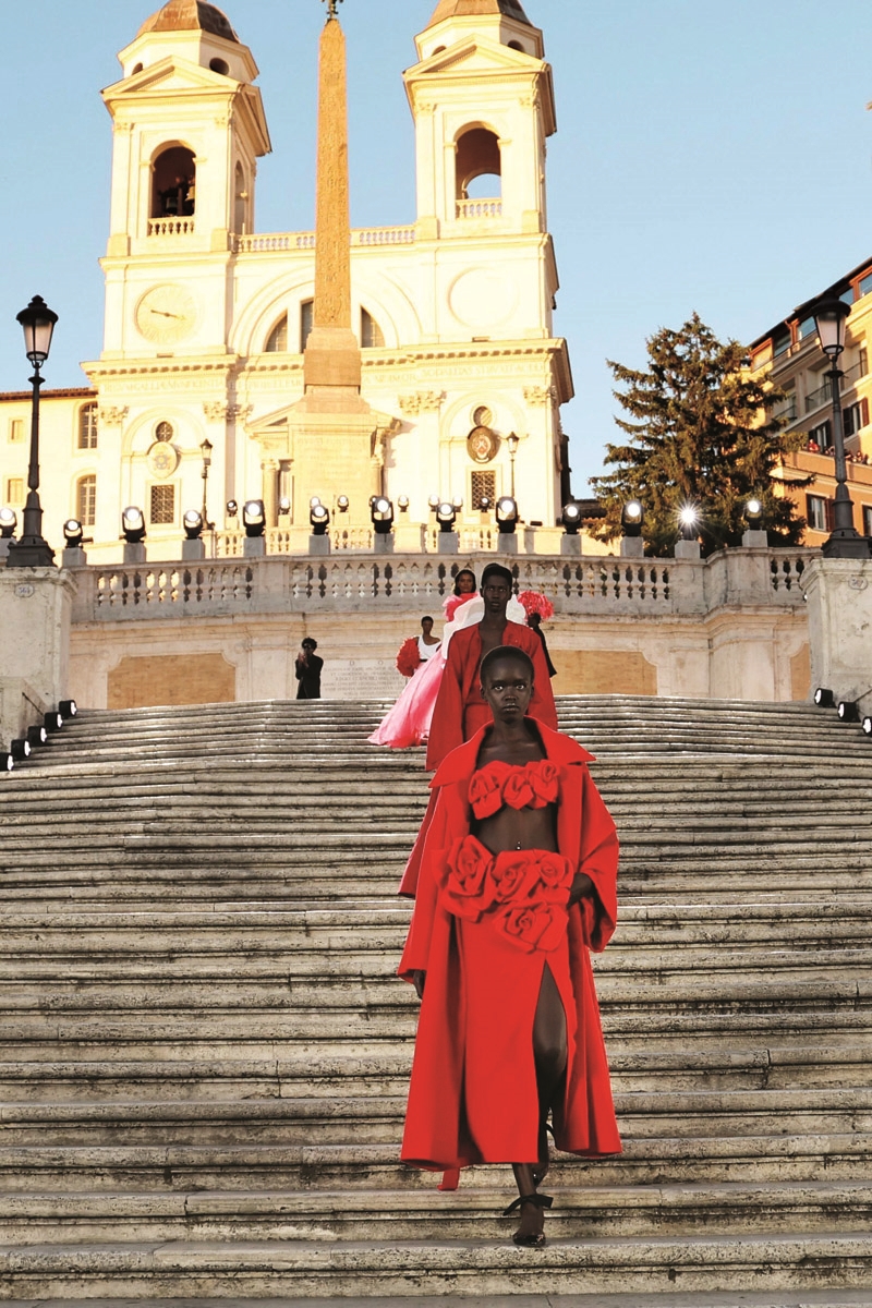 Paris Haute Couture Moda Haftasında Dikkat Çekenler