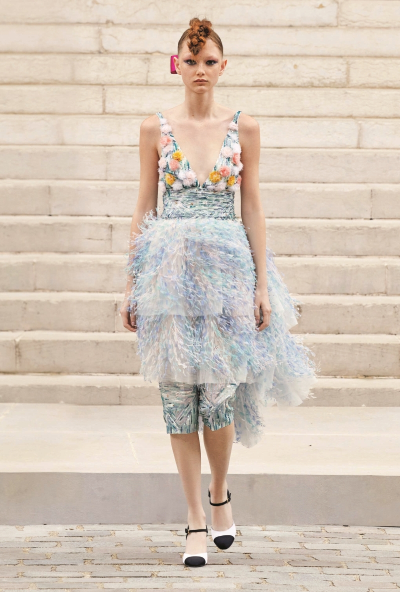 Paris Haute Couture Moda Haftası'ndan Öne Çıkan Görünümler