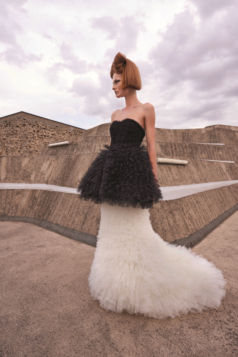 Paris Haute Couture Moda Haftası'ndan Öne Çıkan Görünümler