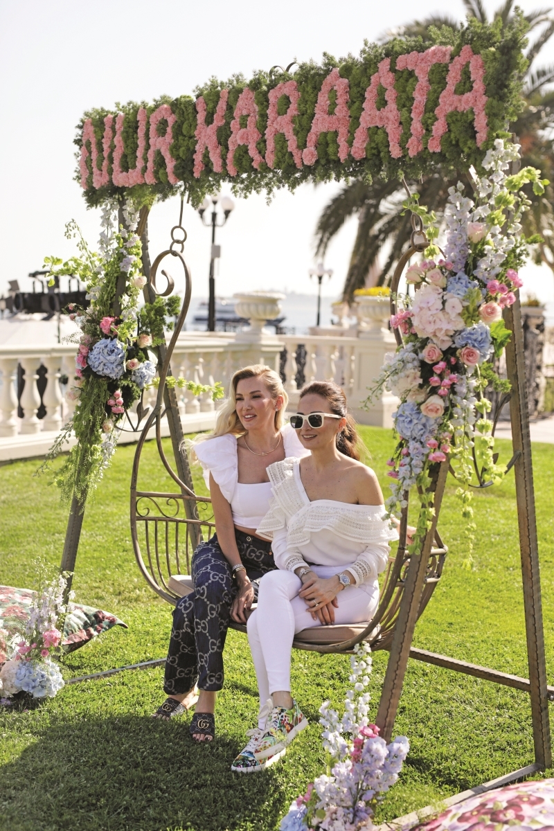 Nur Karaata Uğurlu'nun Çırağan Sarayı'nda Yeni Koleksiyon Daveti