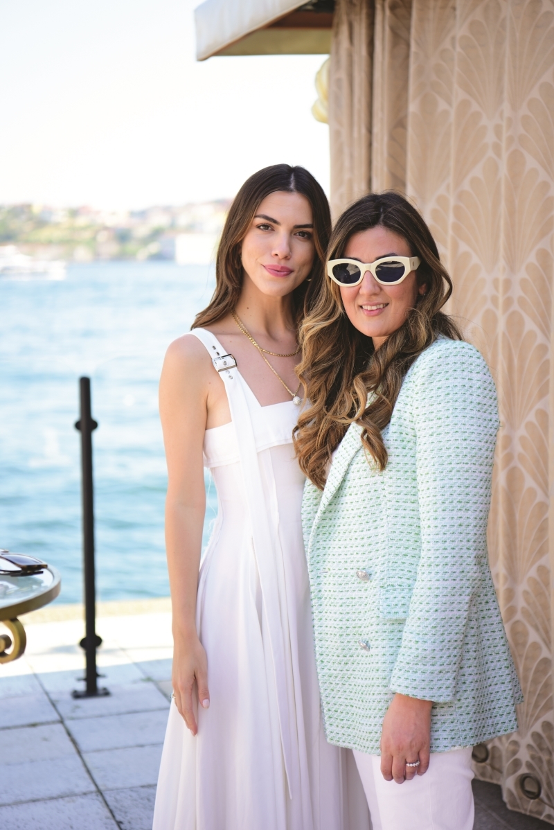 Nur Karaata Uğurlu'nun Çırağan Sarayı'nda Yeni Koleksiyon Daveti