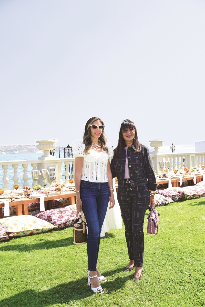 Nur Karaata Uğurlu'nun Çırağan Sarayı'nda Yeni Koleksiyon Daveti