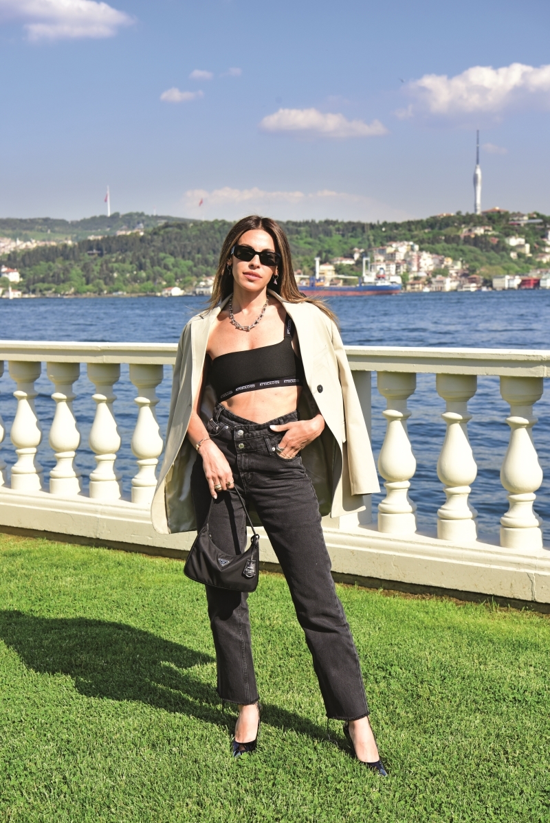 Nur Karaata Uğurlu'nun Çırağan Sarayı'nda Yeni Koleksiyon Daveti