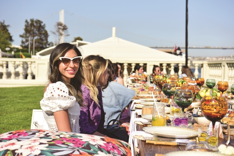 Nur Karaata Uğurlu'nun Çırağan Sarayı'nda Yeni Koleksiyon Daveti