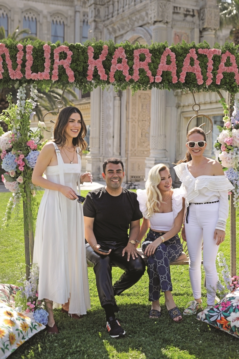 Nur Karaata Uğurlu'nun Çırağan Sarayı'nda Yeni Koleksiyon Daveti