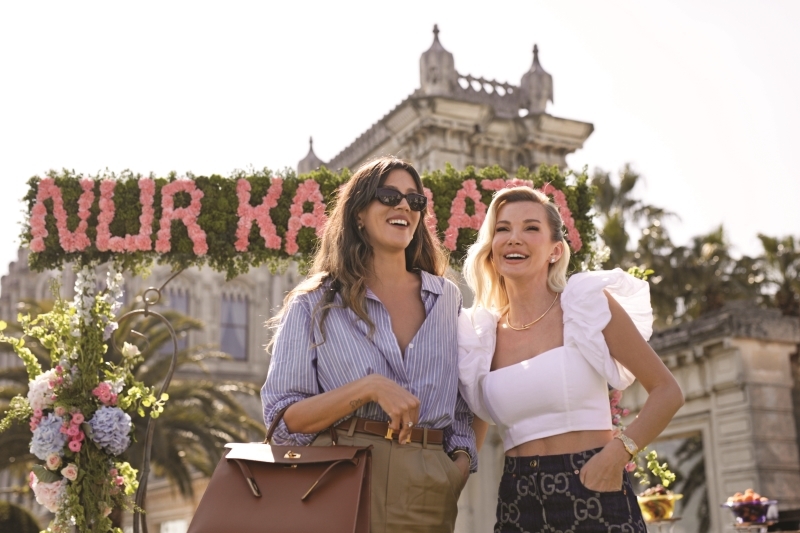 Nur Karaata Uğurlu'nun Çırağan Sarayı'nda Yeni Koleksiyon Daveti