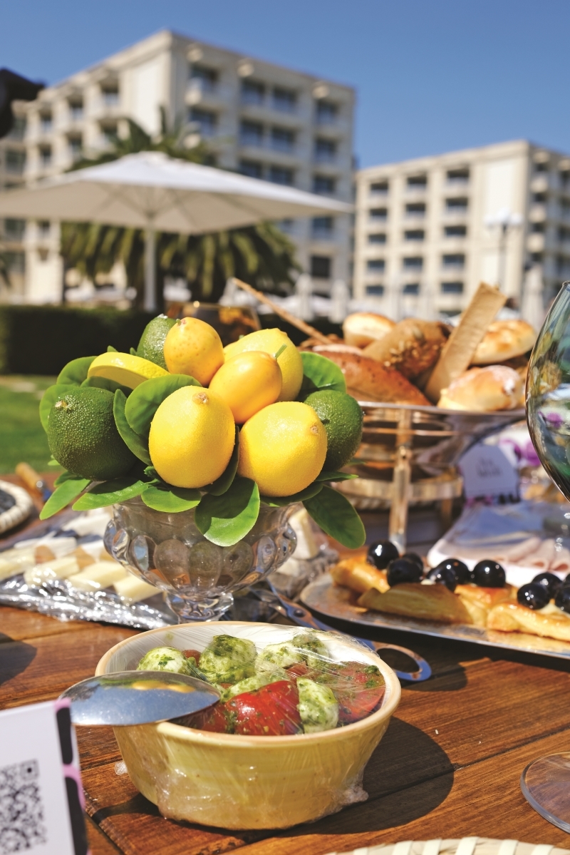 Nur Karaata Uğurlu'nun Çırağan Sarayı'nda Yeni Koleksiyon Daveti