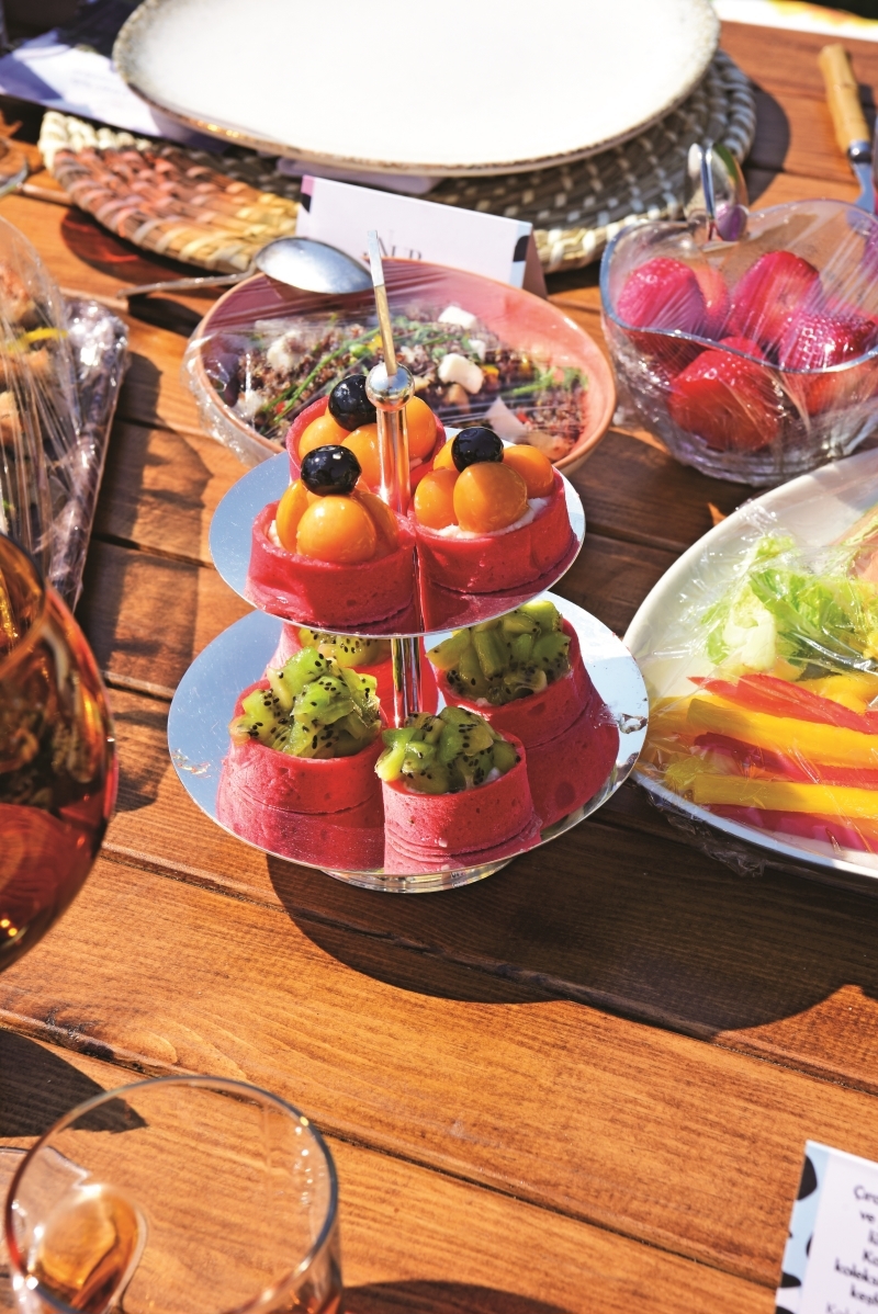 Nur Karaata Uğurlu'nun Çırağan Sarayı'nda Yeni Koleksiyon Daveti