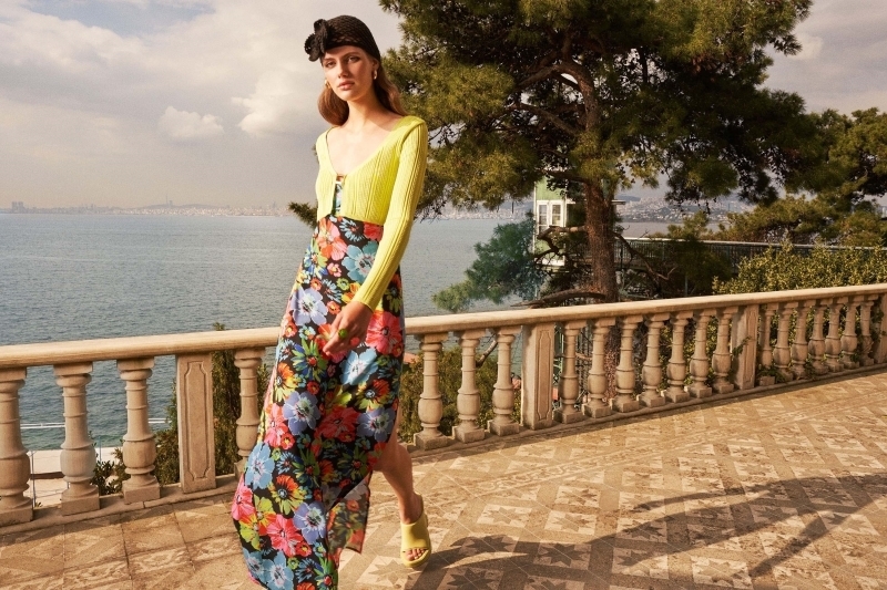 Koton x Skirtly Yours By Melis Ağazat Koleksiyon Daveti