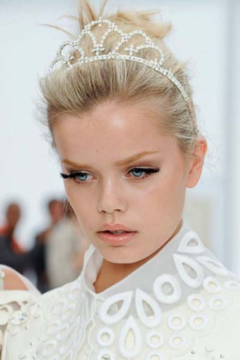 En Popüler Gelin Saç Modelleri