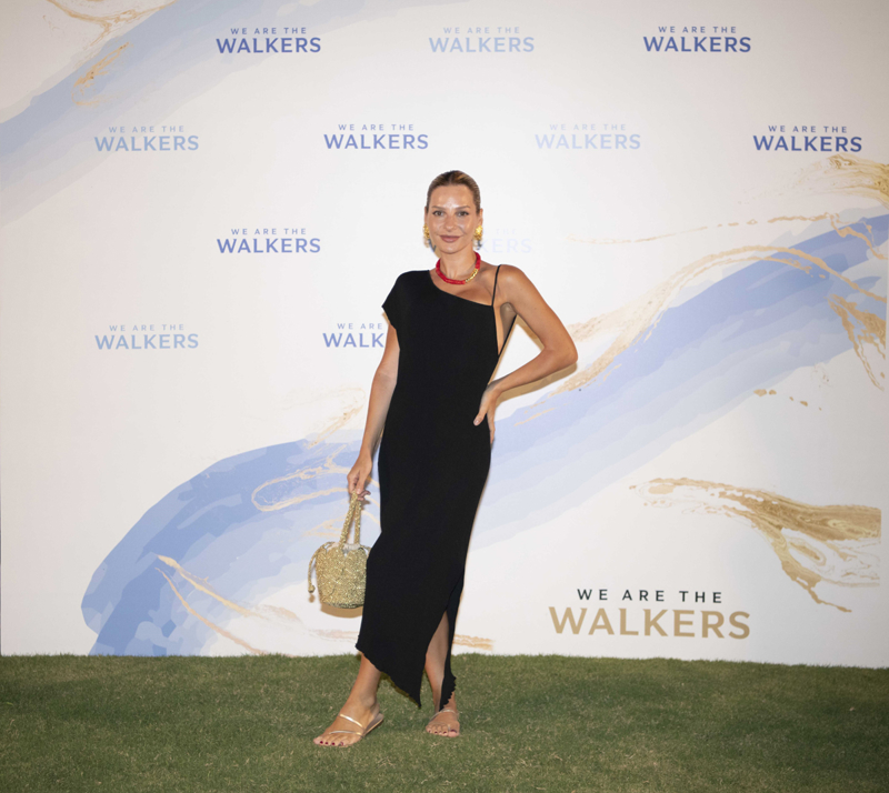 Ebru Döşekçi x We Are The Walkers Daveti