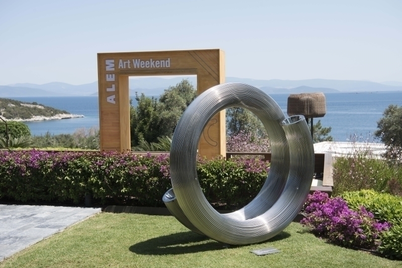 ALEM Art Weekend "Free Clouds" Sergisi Açılış Kokteyli