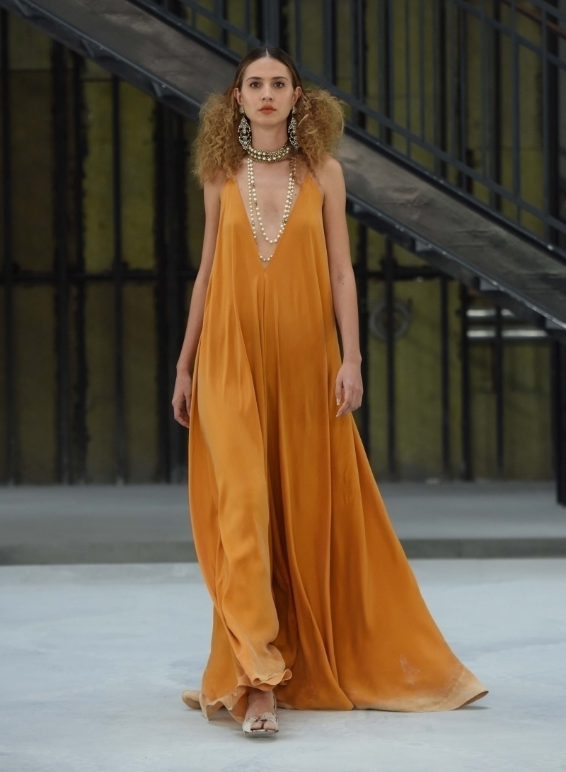 Yaz Düğününde Ne Giyilir? Yaz Düğün Kombinleri