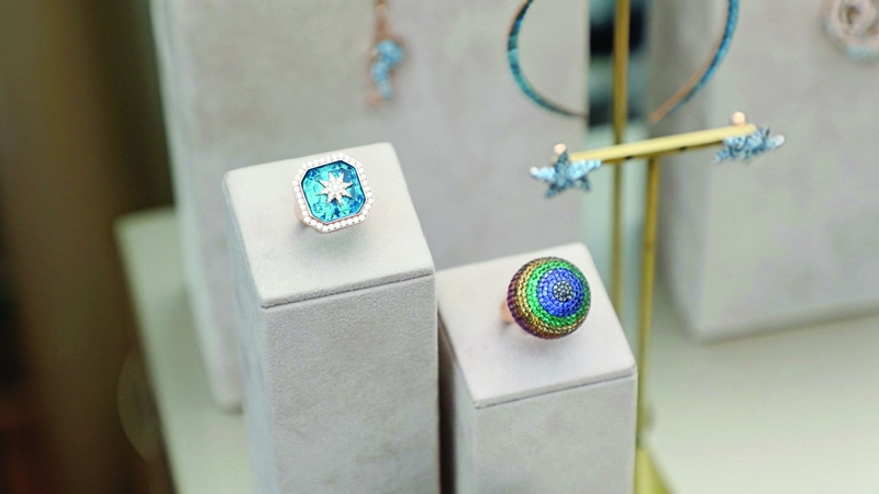 ALEM x La Mer x Bee Goddess Daveti