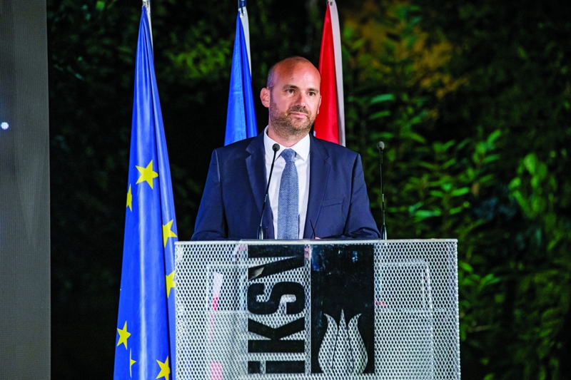 17'inci İstanbul Bienali Daveti