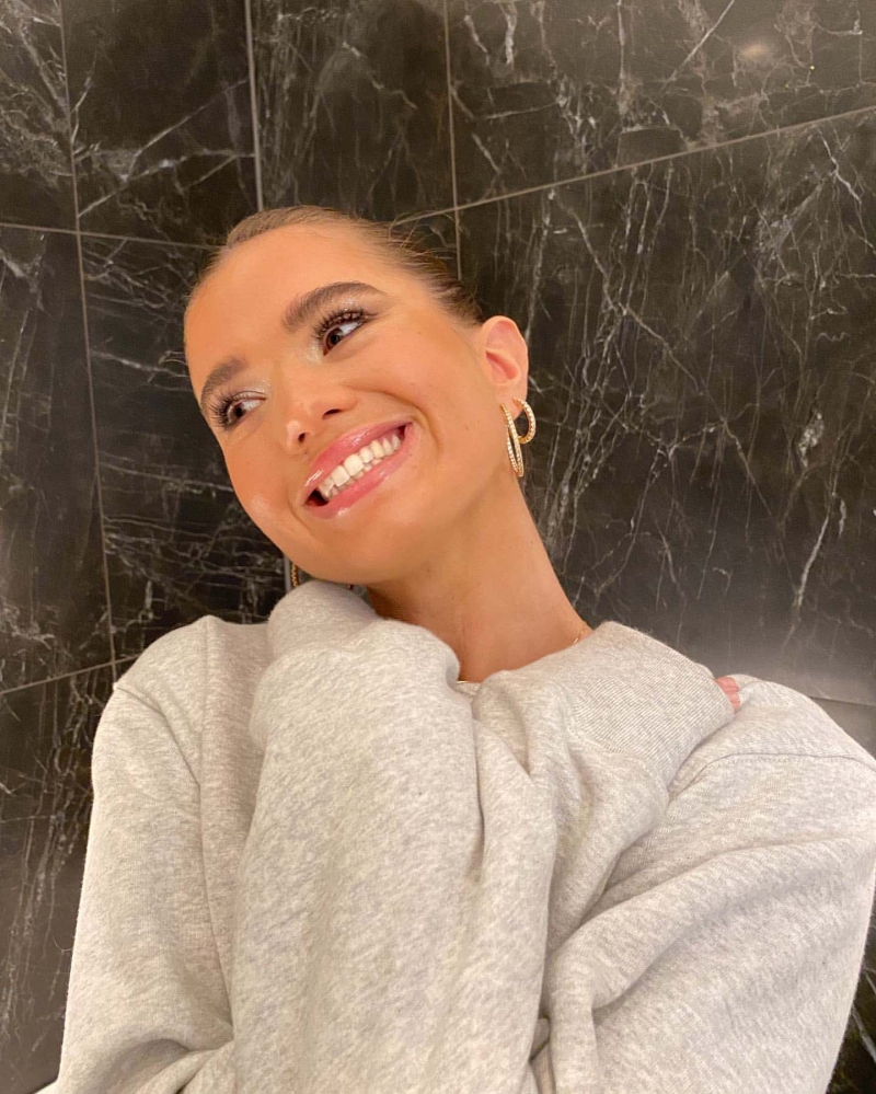 Parıltılı Göz Makyajı Önerileri 2022