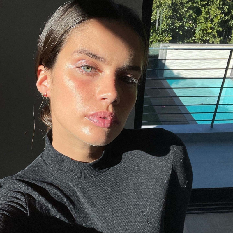 Parıltılı Göz Makyajı Önerileri 2022