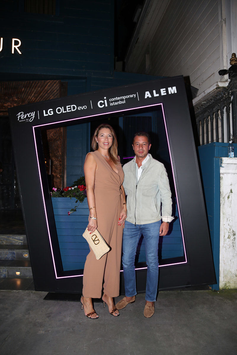 ALEM x LG Türkiye “What Collectors Collect” Sergi Daveti