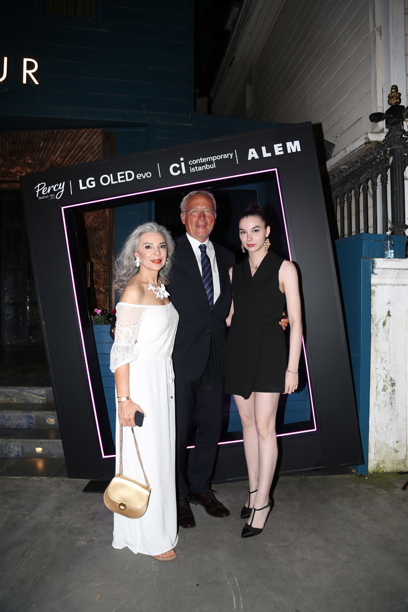 ALEM x LG Türkiye “What Collectors Collect” Sergi Daveti