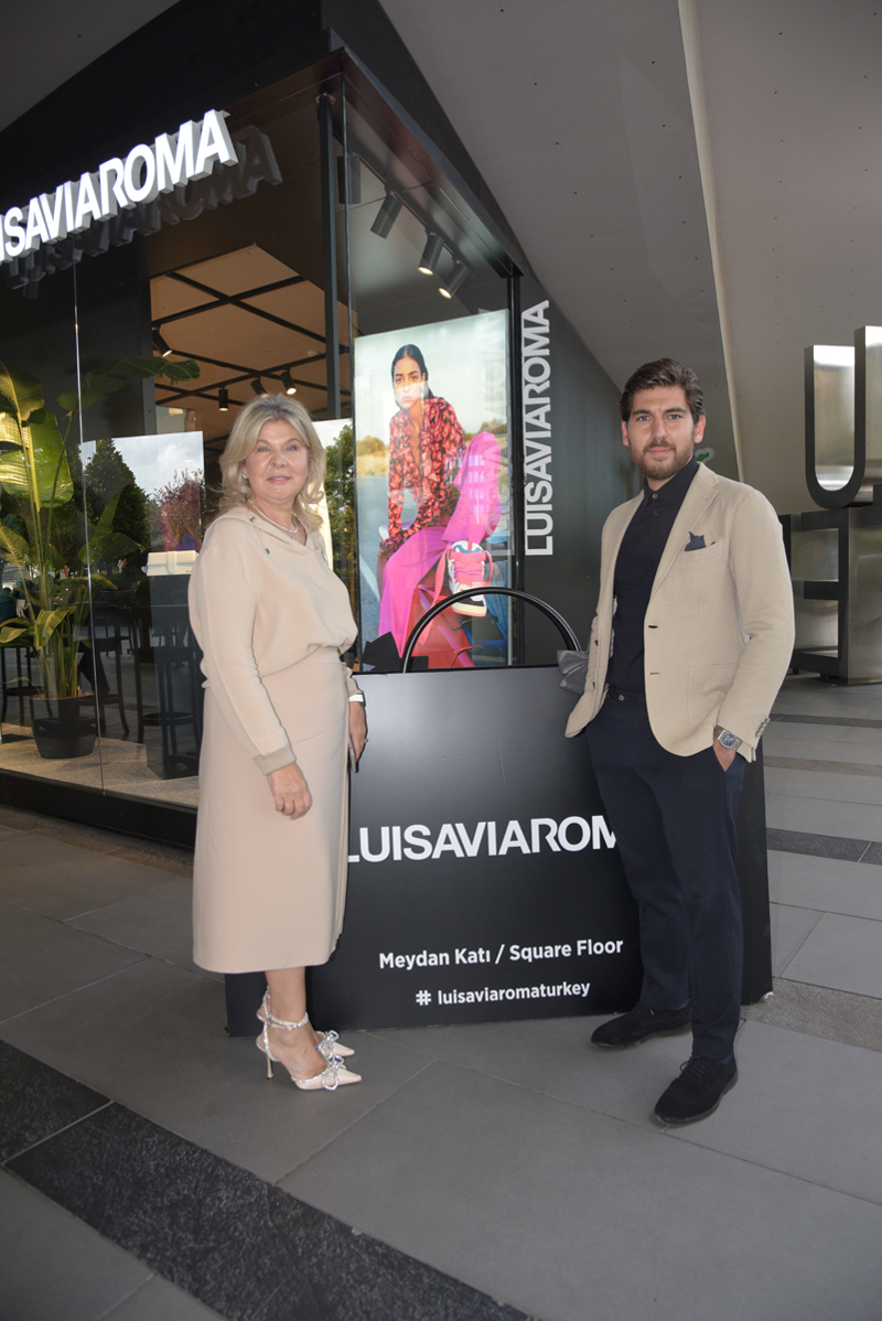 LUISAVIAROMA Pop-Up Mağazası Açılış Daveti