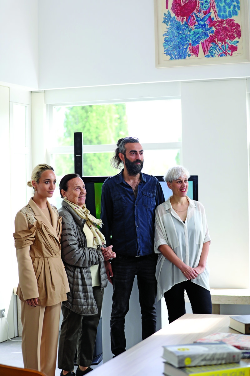 Gate 27 Art Brunch Daveti